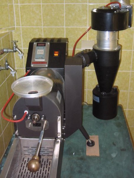 Maggio_01.jpg - The roastmaster's view.